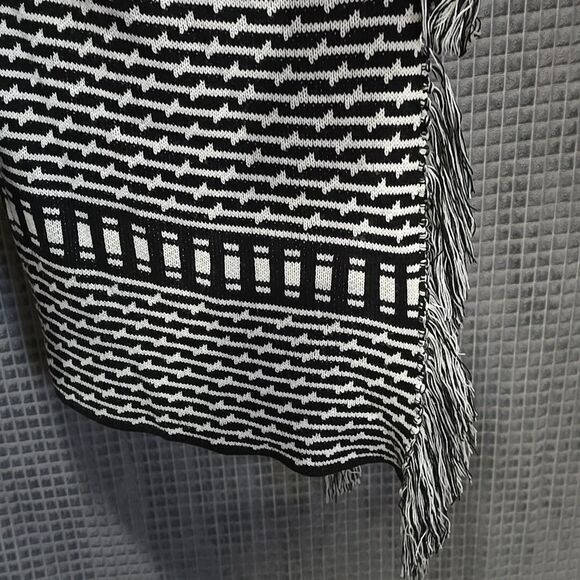 Long Fringe Sweater Cardigan Duster SzL Oversized ChunkyKnit Soft Cozy Open Wrap - Picture 5 of 11